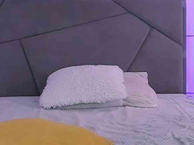 HollyTaillor webcam