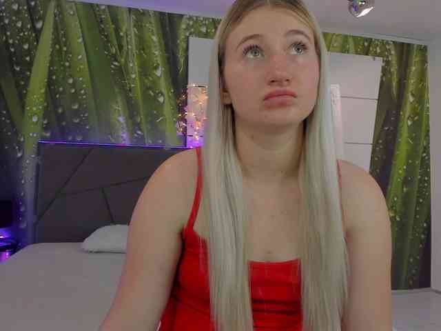 HollyTaillor webcam