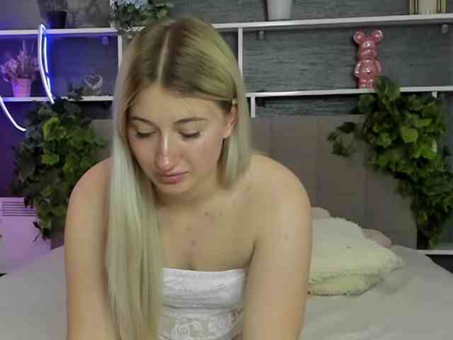HollyTaillor webcam