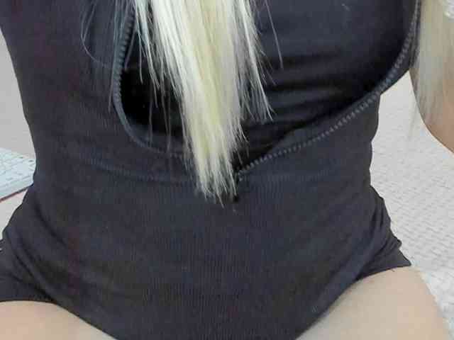 HollyTaillor webcam