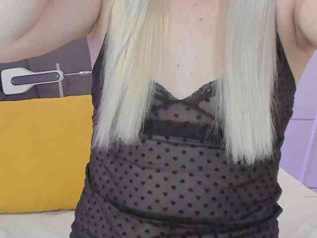 HollyTaillor webcam
