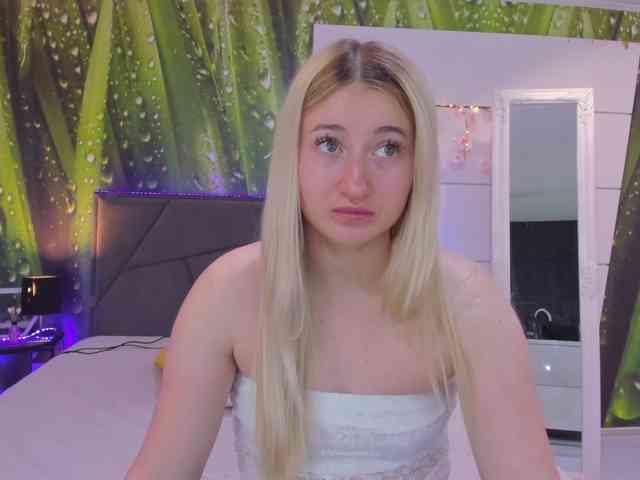 HollyTaillor