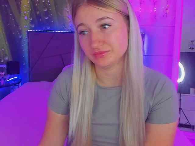 HollyTaillor webcam
