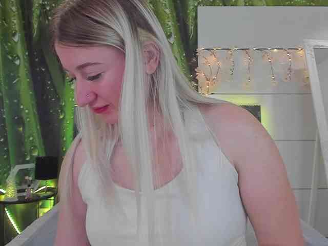 HollyTaillor webcam