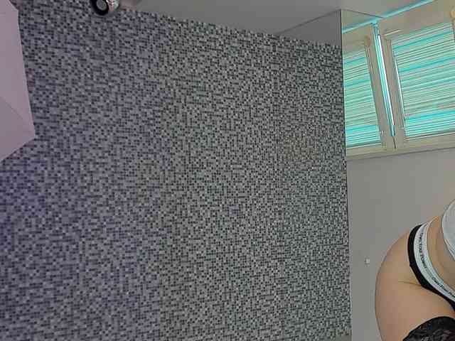 HollyTaillor webcam