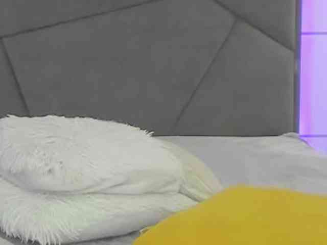 HollyTaillor webcam