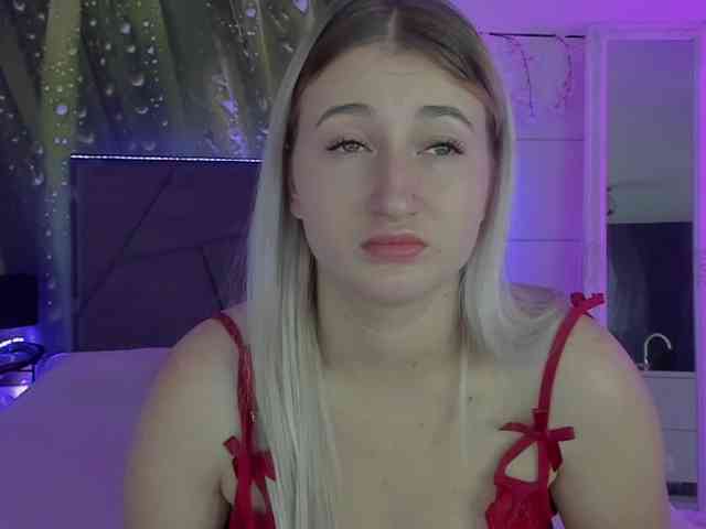 HollyTaillor webcam
