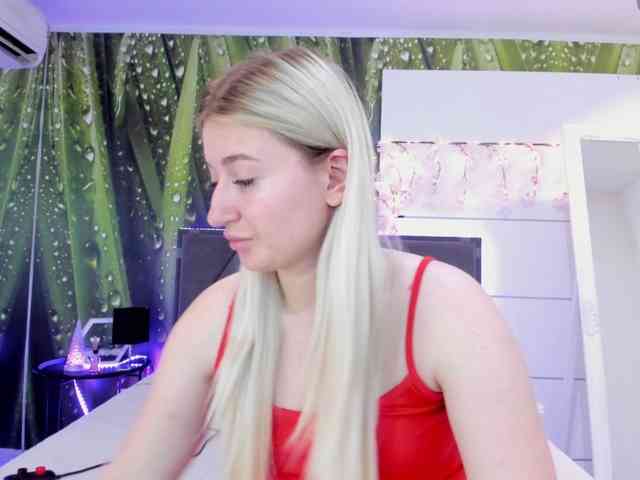 HollyTaillor webcam