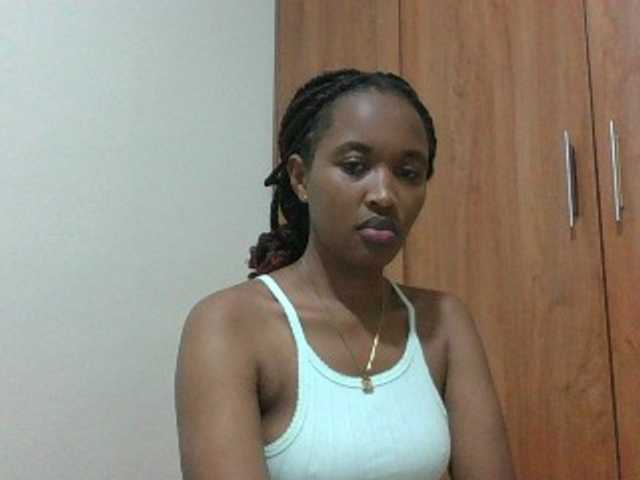 shanizz001 live cam on BongaCams