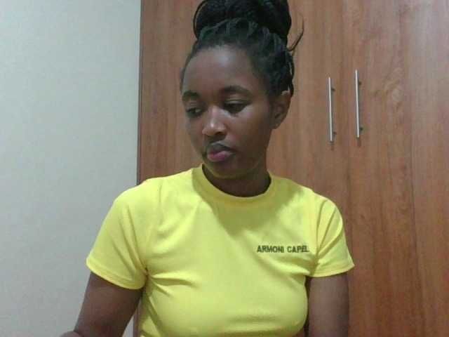 shanizz001 live cam on BongaCams