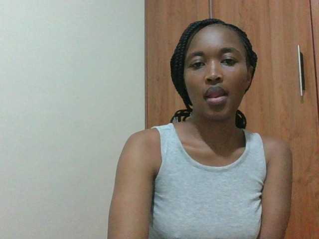 shanizz001 live cam on BongaCams