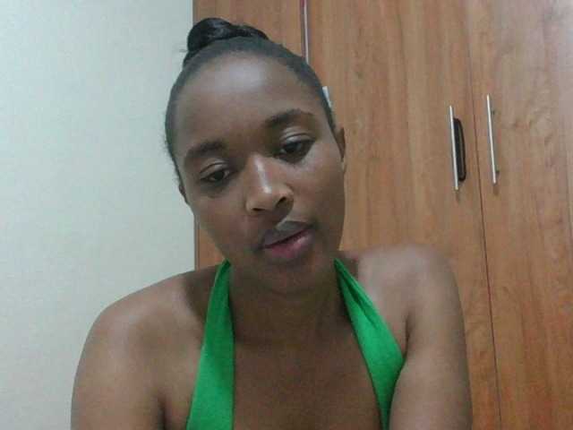 shanizz001 live cam on BongaCams