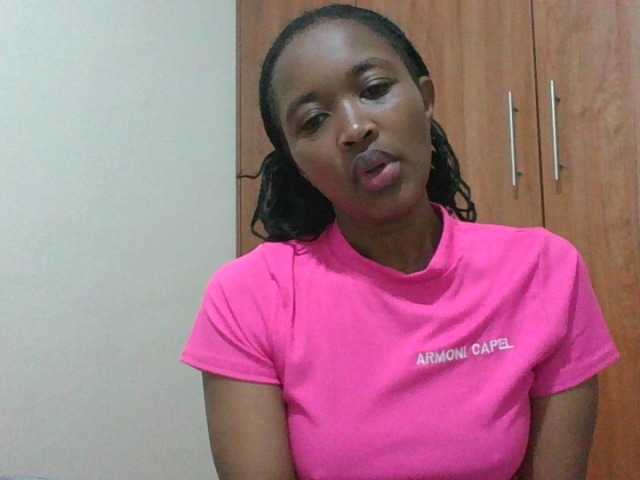 shanizz001 live cam on BongaCams
