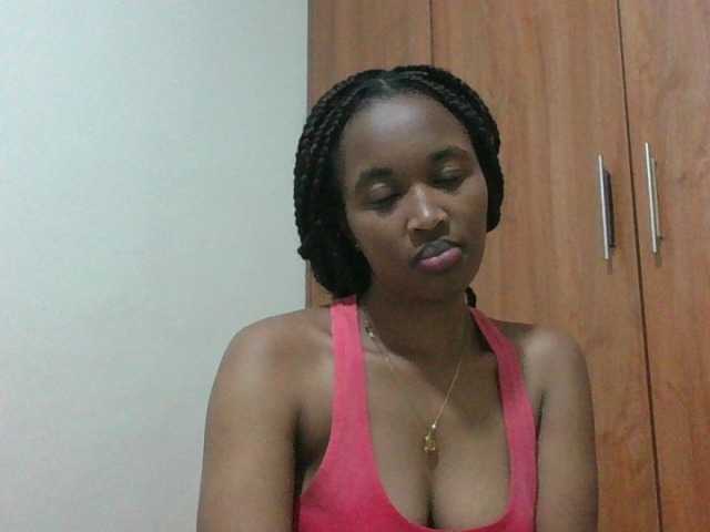 shanizz001 live cam on BongaCams