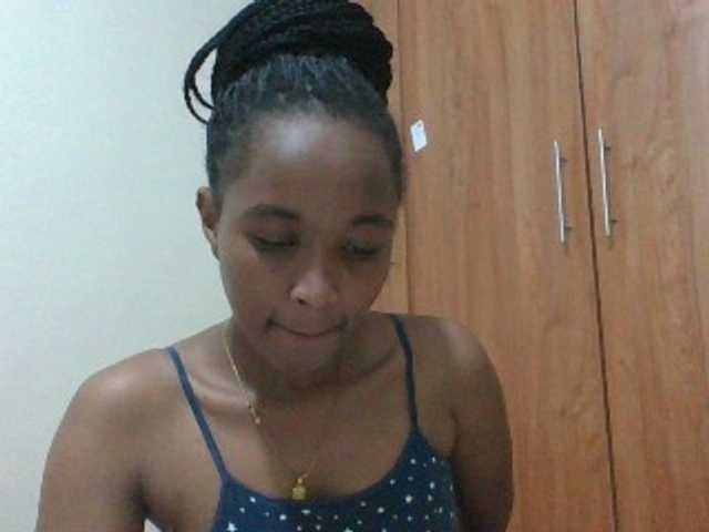 shanizz001 live cam on BongaCams