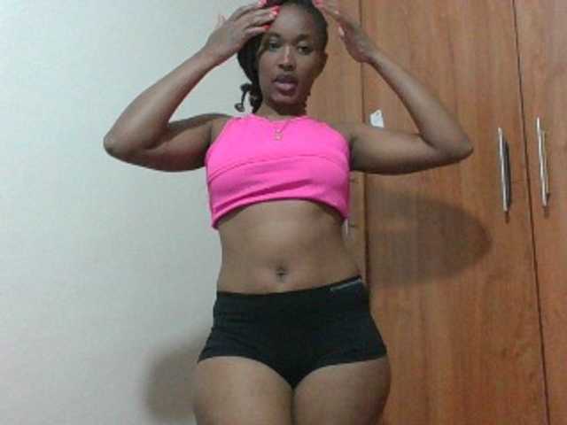shanizz001 live cam on BongaCams