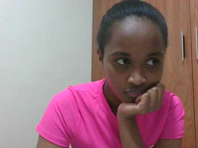 shanizz001 live cam on BongaCams