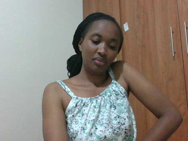 shanizz001 live cam on BongaCams