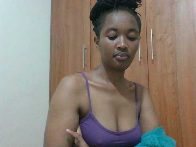 shanizz001 live cam on BongaCams