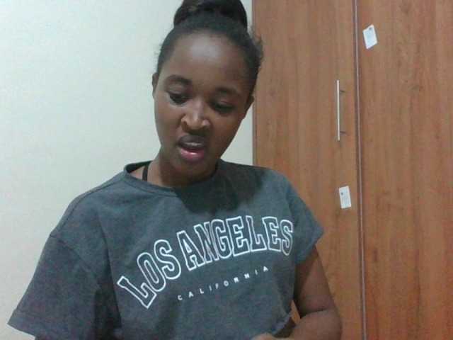 shanizz001 live cam on BongaCams