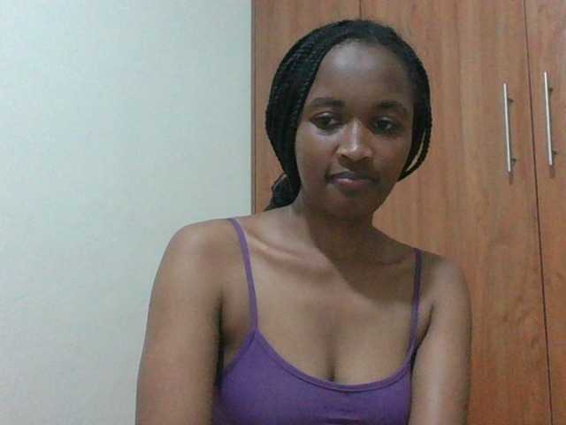shanizz001 live cam on BongaCams