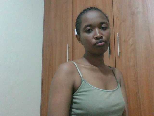 shanizz001 live cam on BongaCams