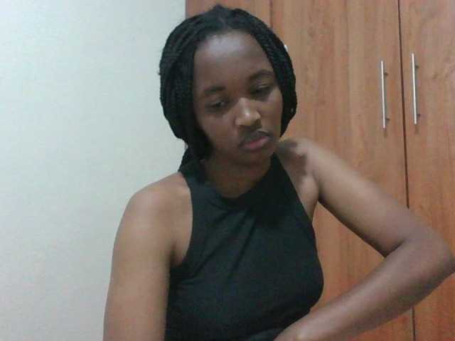 shanizz001 live cam on BongaCams
