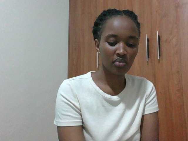 shanizz001 live cam on BongaCams