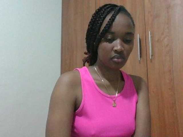 shanizz001 live cam on BongaCams