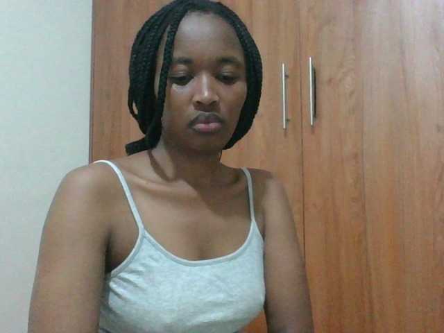 shanizz001 live cam on BongaCams