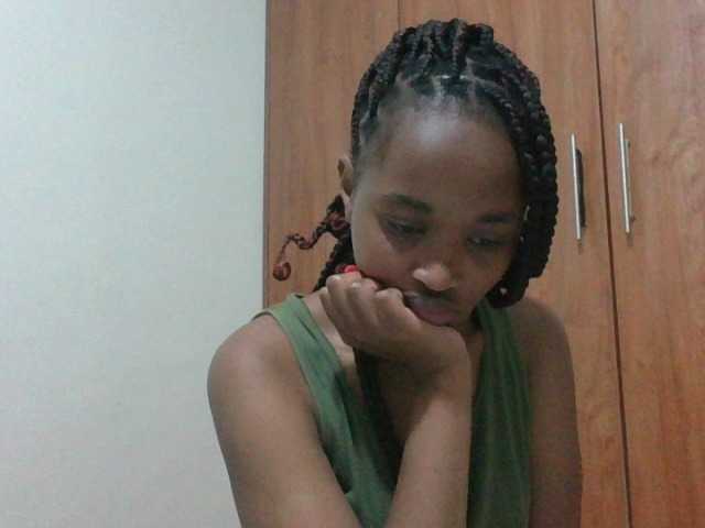 shanizz001 live cam on BongaCams