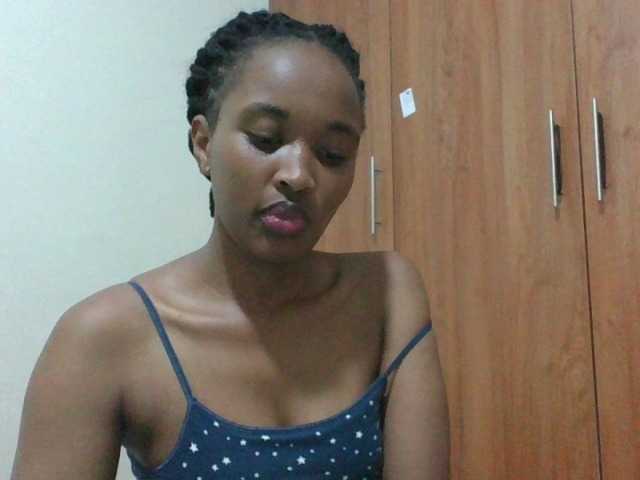 shanizz001 live cam on BongaCams
