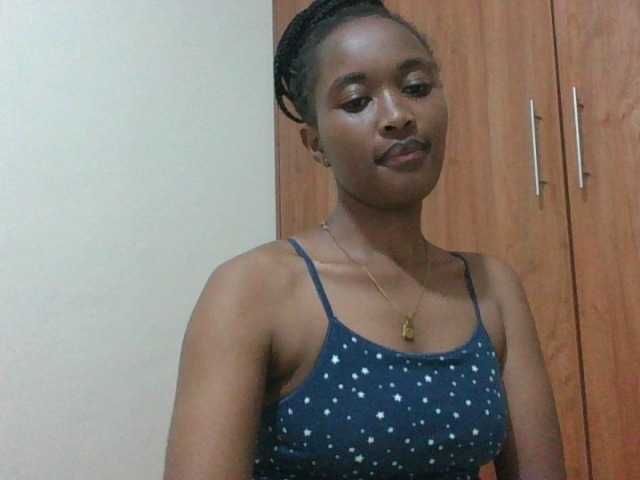 shanizz001 live cam on BongaCams