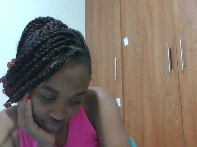 shanizz001 live cam on BongaCams
