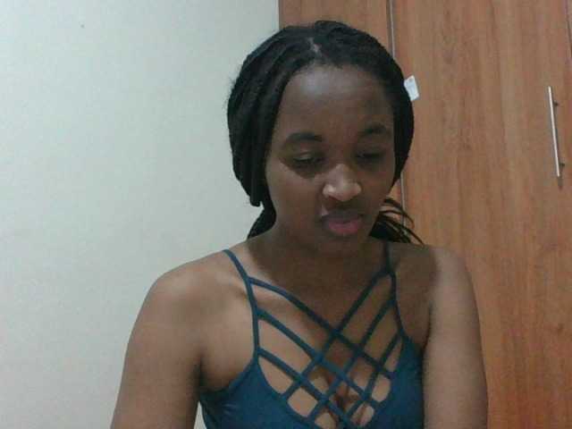 shanizz001 live cam on BongaCams