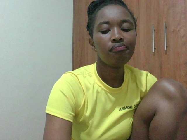 shanizz001 live cam on BongaCams
