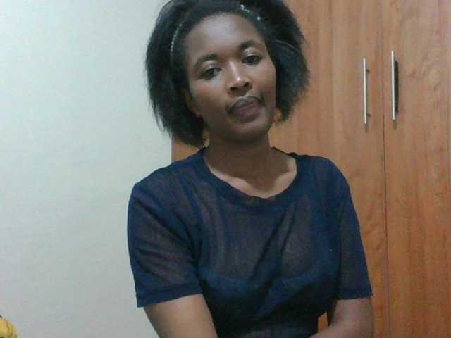 shanizz001 live cam on BongaCams