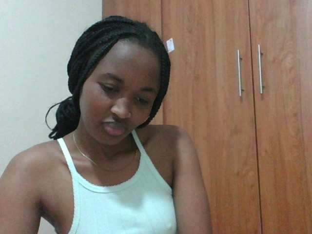 shanizz001 live cam on BongaCams