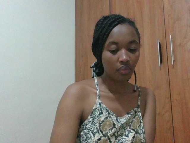 shanizz001 live cam on BongaCams
