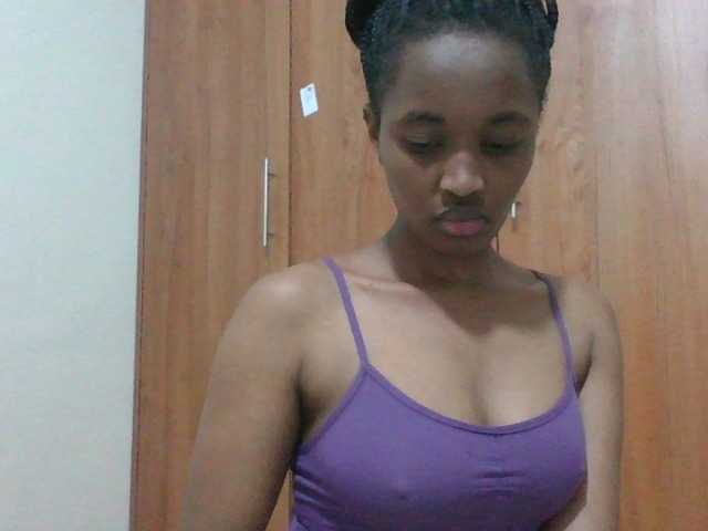 shanizz001 live cam on BongaCams