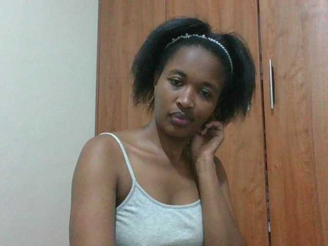 shanizz001 live cam on BongaCams