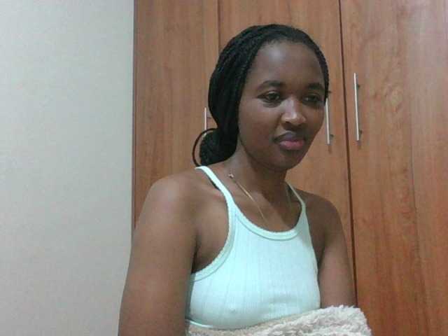 shanizz001 live cam on BongaCams