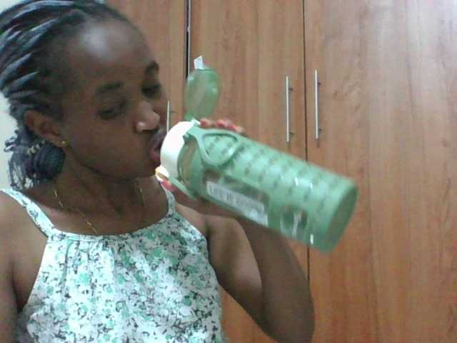 shanizz001's BongaCams show and profile