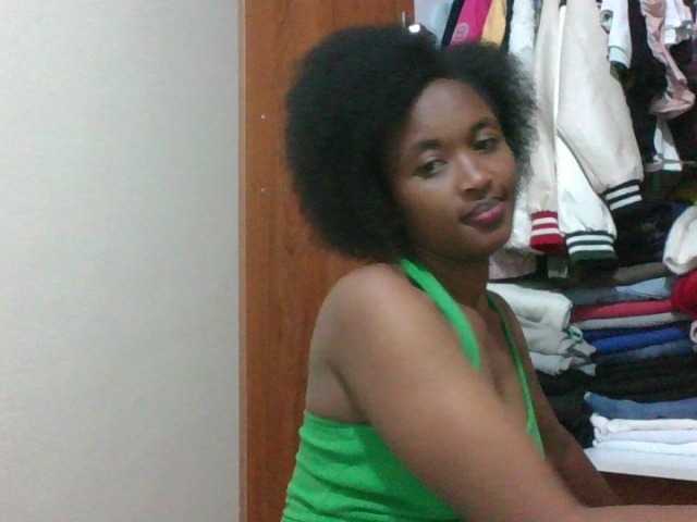 shanizz001 live cam on BongaCams