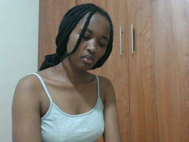 shanizz001 live cam on BongaCams