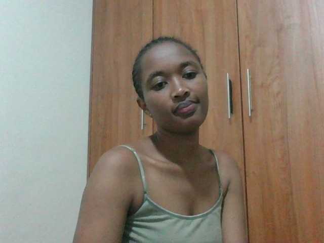 shanizz001 live cam on BongaCams