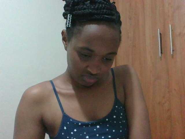 shanizz001 live cam on BongaCams