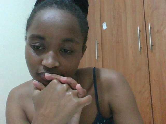 shanizz001 live cam on BongaCams