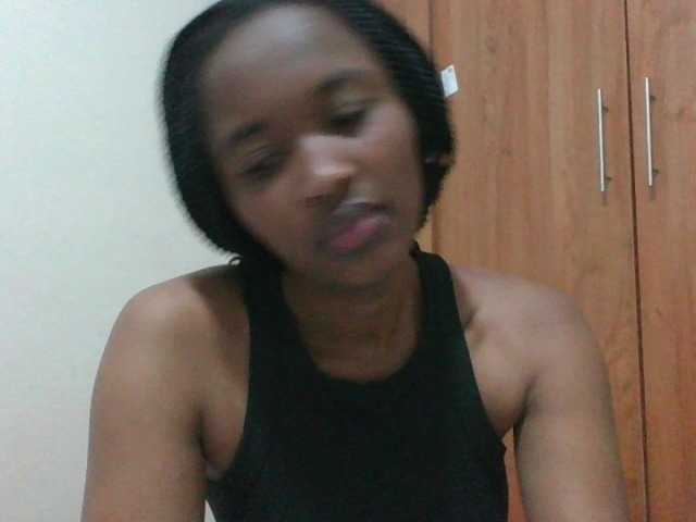 shanizz001 live cam on BongaCams