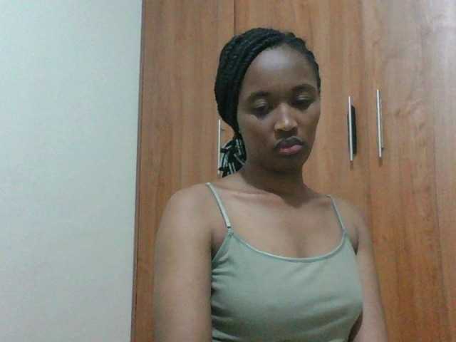 shanizz001 live cam on BongaCams